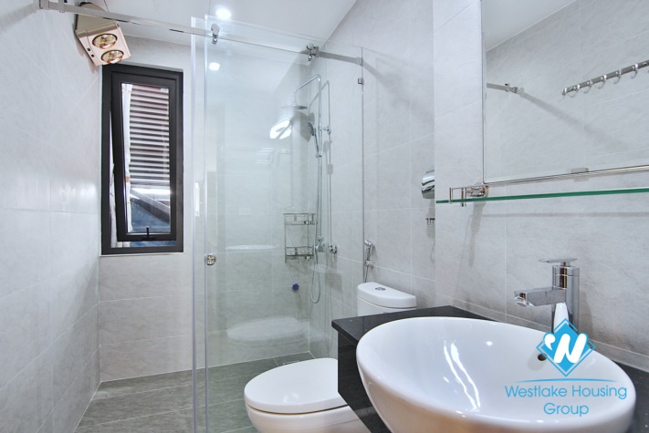 A fabulous brand- new 2 bedrooms apartment for rent with lake view in Tay Ho